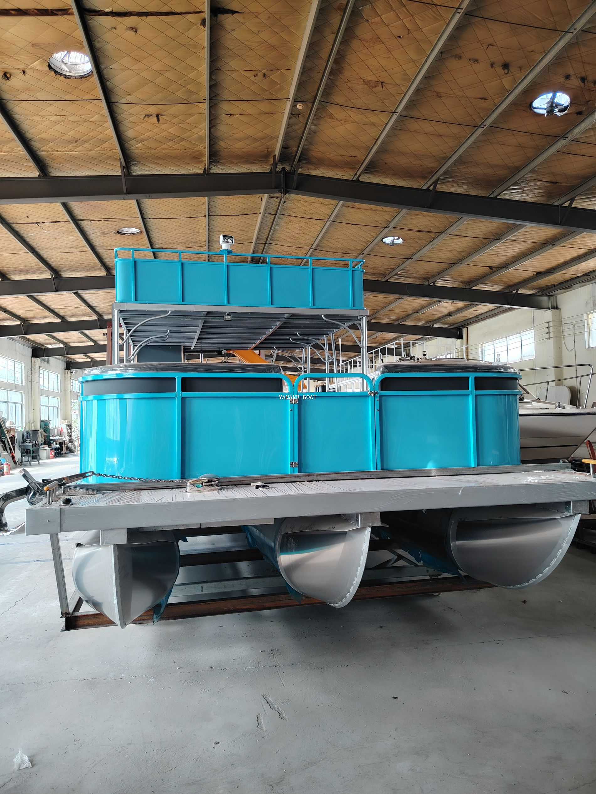 Barco pontón de aluminio de doble cubierta de 37 pies con asientos tipo sofá 