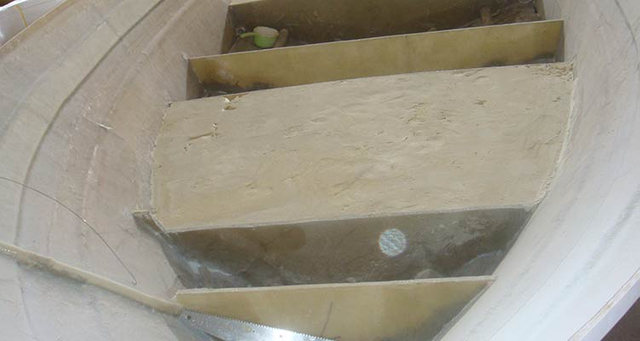 bajo-cubierta-con-flotación-de-espuma-suficientemente-seguro-nunca-hundirse