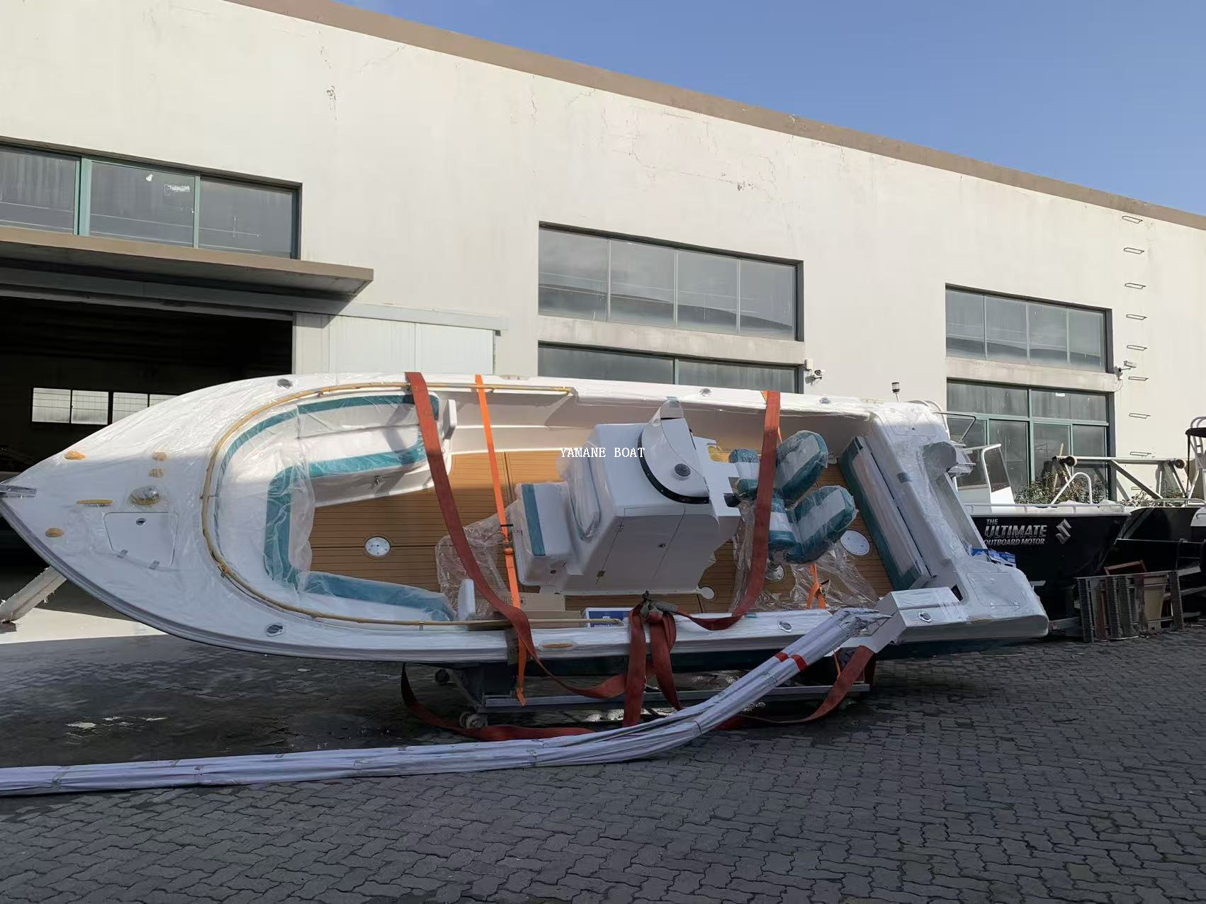 Barco de pesca de fibra de vidrio de 27 pies