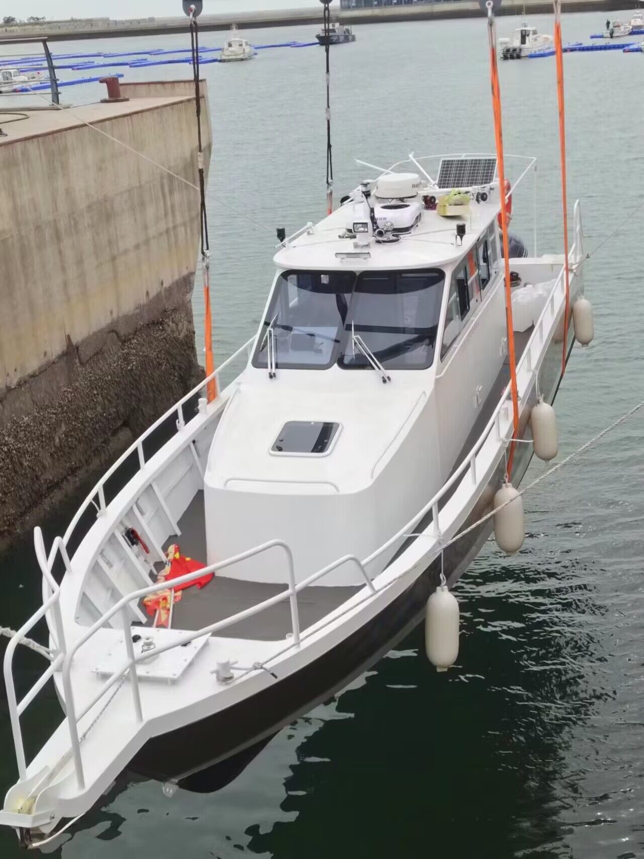 Barco de aluminio marino con pintura duradera