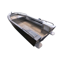 Barco de aluminio resistente y ligero para agua salada