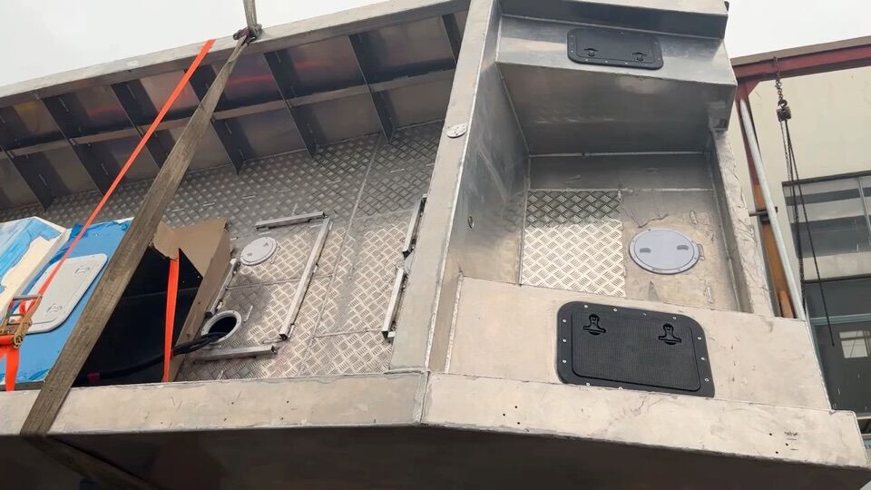 Lancha de desembarco de aluminio de 8 m con tapa en T 