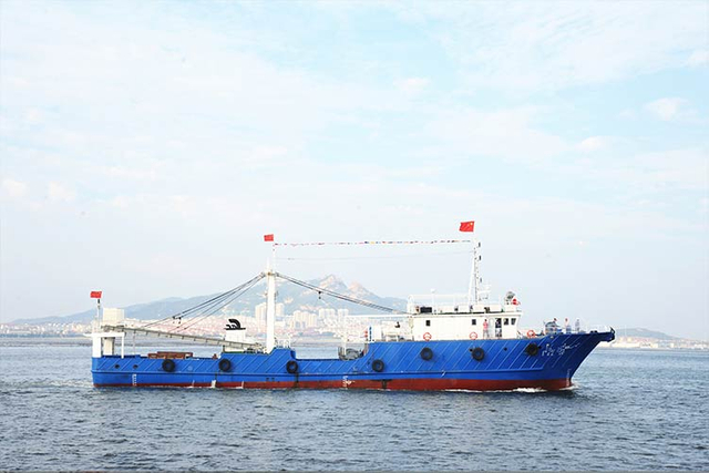 44.98m-48m-stern-ramp-tuner-liner--steel-fishing-arrastrero-buque-con-congelador-yamane-(27)