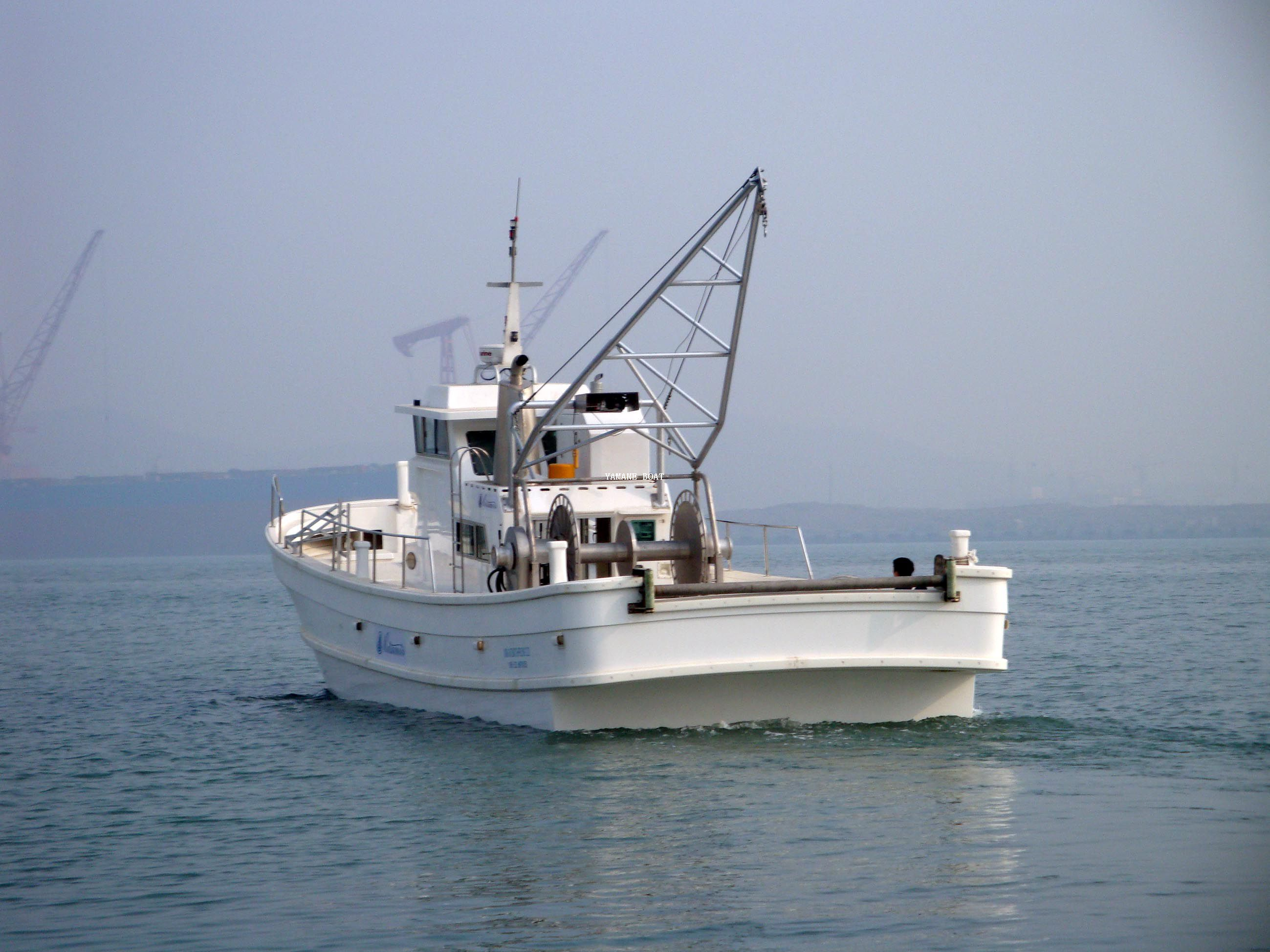 17.1M Barco de pesca comercial de fibra de vidrio comercial con diesel y hélice