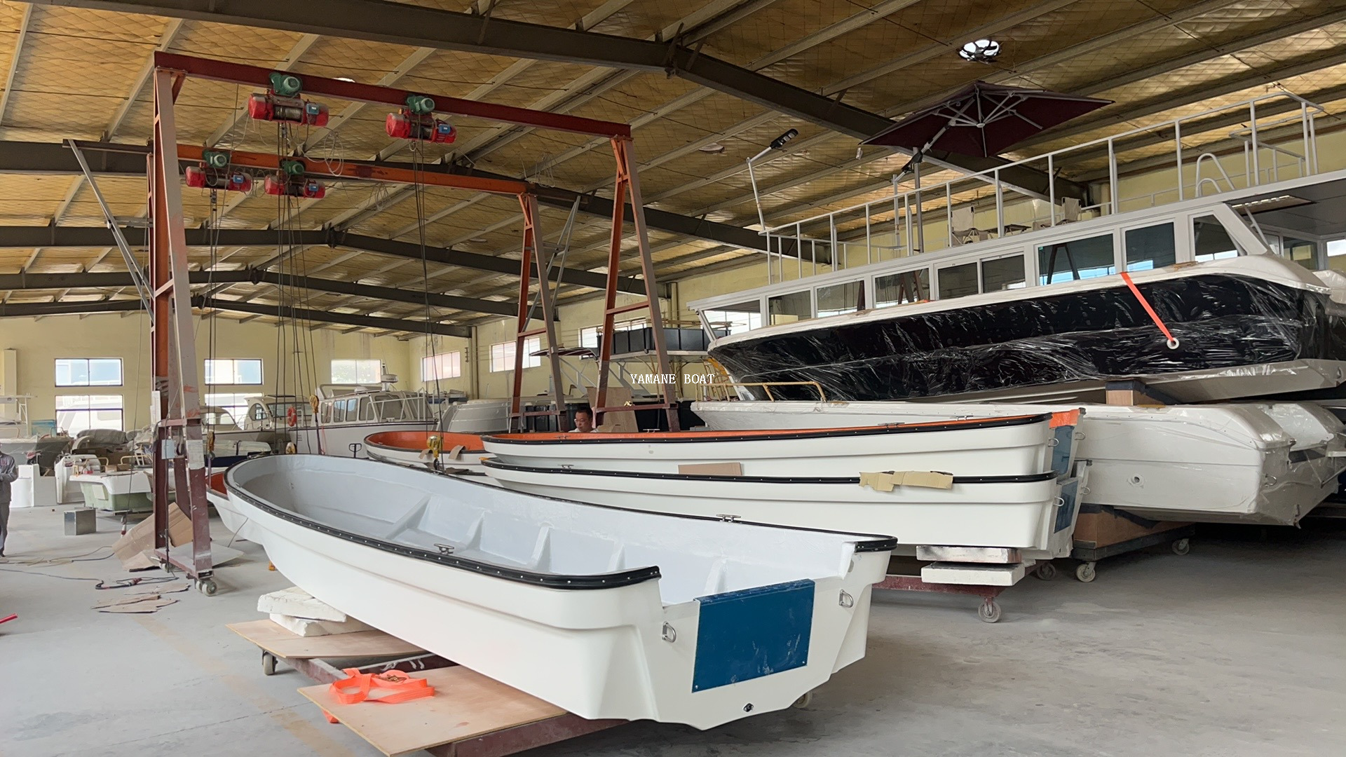 Barco panga de fibra de vidrio fluvial